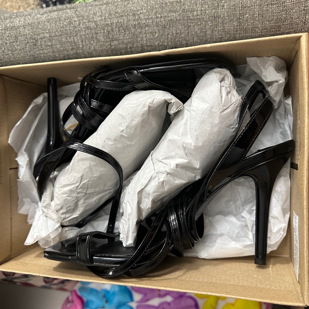 Steve Madden Lessie Heels with straps